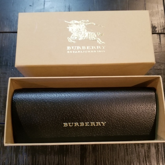 BURBERRY SUNGLASSES - Picture 3 of 3